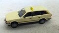 Herpa BMW 525i Kombi touring E34 beige Taxi mit Dachschild (59)