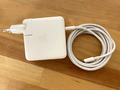 Apple USB-C Power Adapter for Macbook pro + Usb-C Cable