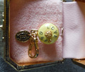 Juicy Couture GOLD Gelb Cupcake Charm 2008 Neiman Marcus LE absolut SELTEN