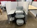 Steelcase Brody Worklounge hellblau Plexiglas inkl. Fußauflage 