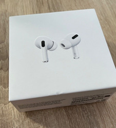 Apple AirPods Pro mit MagSafe Kabellosem Ladecase - Weiß