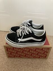 Kids Unisex Vans Old Skool Black White UK12k EU 30 Laced