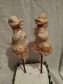 2x Ente Deko Figur Garten Blumenstecker Blumentopf Bast