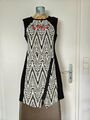 Elegantes Kleid von DESIGUAL Gr. 40 schwarz mit bunter Stickerei 