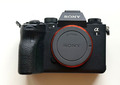 Sony Alpha A1 50MP Spiegellose Digitalkamera - Schwarz (Nur Gehäuse)