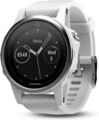 Garmin Fenix 5S 42 mm silber am Silikonarmband weiß