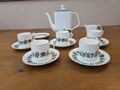 Royal Doulton Esprit: Kaffeekanne, Demitasse Tassen, Untertassen, Milchkännchen.