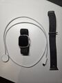 Apple Watch Ultra 2 49mm Titangehäuse mit Alpine Loop-Indigo, Mittel/Trail Loop 