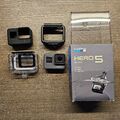 GoPro HERO5 Black 12.0MP Videocamera Azione - Nera - con ACCESSORI