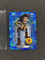 2024 Topps Disney Chrome Sapphire Woody Base Toy Story Main Charakter Chase