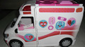  Mattel Barbie Krankenwagen 2-in-1 Spielset mit Licht & Geräuschen, Barbie Krank