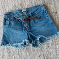 Short*Hotpants*sehr süß*Used-look*Gr.34*Gr. XS S*mit Schnürung*Fransen*