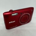 Nikon Coolpix S3600 in Rot -kompakte Digitalkamera- (In sehr gutem Zustand)