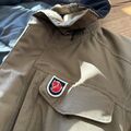 TOP ❤️ FJÄLLRÄVEN YUPIK (NUUK) Parka Gr. S oliv-schlamm viele Taschen ❤️ TOP