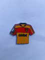 VFB Stuttgart  Trikot Pin mit debitel Werbung 2000 /2001 U I Cup  Shirt ?? gelb