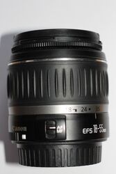 Canon EF-S Zoomobjektiv 18–55 mm f/3,5–5,6 II – schwarz EOS