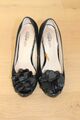 Damen Pumps gr.36 in Schwarz mit Blumenschmuck