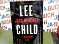 The Midnight Line: A Jack Reacher Novel Child, Lee: