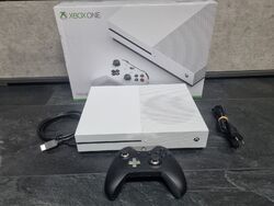 Microsoft Xbox One S 500GB Spielekonsole 