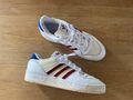 Adidas Herren Sneaker, weiß/creme, Gr. 43 1/3 dunkelrote Steifen frottee