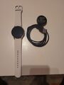 Samsung Galaxy Watch4 WiFi 40 mm (SM-R860F) Silber Fitnessuhr Smartwatch