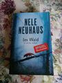 Nele Neuhaus: Im Wald: Krimi: TB