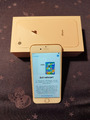 Apple iPhone 8 - 64GB - Gold (Ohne Simlock) mit Zubehör