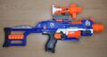 Nerf N Strike Elite Stockade Blaster motorisiert mit extra Zielfernrohr super Zustand.