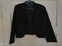 Kurzer Blazer schwarz Gr.42 wunderschön Neu