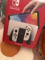 Nintendo Switch OLED-Modell HEG-001 64GB Handheld-Spielekonsole - Weiß