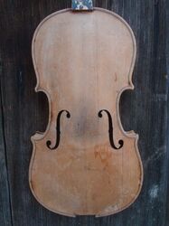 Sehr alte Geige - Very old violin