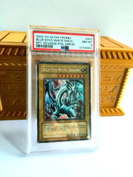 2002 Yu-gi-oh Blue Eyes White Dragon BPT-003 PSA 8 Reverse Foil Error LOB SDK001