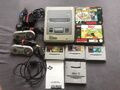 SNES - Super Nintendo Konsole mit 2 Controller, Adapter und 5 Spielen