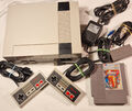 Nintendo NES Konsole + Spiel + Controller + original Anschlusskabel 