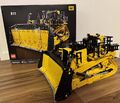 LEGO TECHNIC: Appgesteuerter Cat D11 Bulldozer (42131)