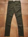 Khaki olivgrüne Hose Biker Jeans-Look Gr 164 neuwertig