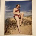 Vintage riskanter Erotik Pin Up Fotodruck 1960er Jahre verführerisch blonder Bikini Essex