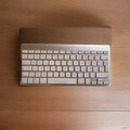 Apple Magic Keyboard Bluetooth Tastatur - Silber/Weiß, Deutsch (MLA22D/A).  