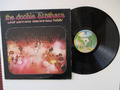 LP - THE DOOBIE BROTHERS - WHAT WERE ONCE VICES ARE NOW HABITS " WASHED " #C26#