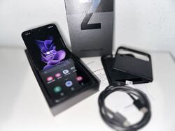 Samsung Galaxy Z Flip3 5G SM-F711B - 256GB - Phantom Black - TOP ZUSTAND !