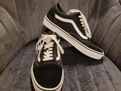 Vans Old Skool Black/White Gr. 42,  mit Karton, wie neu