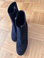 Klassische  Miu Miu Stiefelette schwarz Gr. 39,5