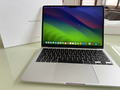 Apple MacBook Air - 13'' -  M3 Chip - 256GB SSD - 8GB - 2024 - Silber