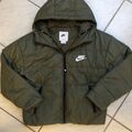 Nike Winterjacke khaki grün, Gr. S / 36 / 164