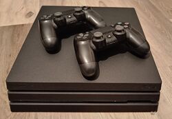 Sony PlayStation 4 Pro 1TB Jet Black, 2x DualShock 4 Controllers