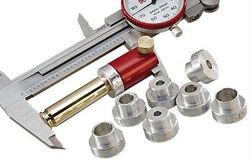 Hornady Lock-N-Load® Bullet Comparator Set mit 7 Einsätzen #B234