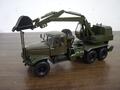 KrAZ-255B  Löffelbagger auf russ. LKW  top    1:35