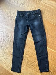 Schwarze Jeans v. Zara, Gr. 38