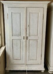 Antiker Landhausstil Bauernschrank Dielenschrank shabby chic weiß Restaurierung