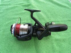 SHIMANO BAITRUNNER 4500B